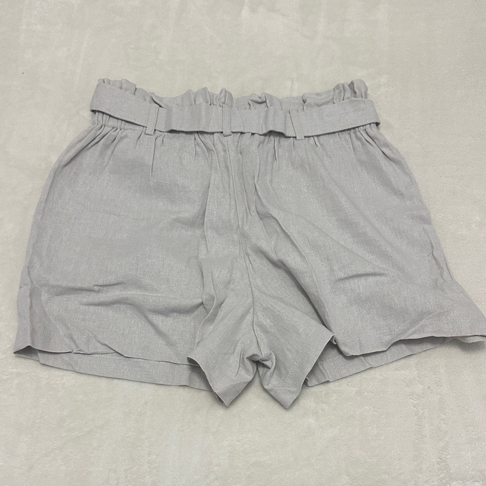 Double Zero Women's Gray Paperbag Waist Shorts L - Picture 4 of 6